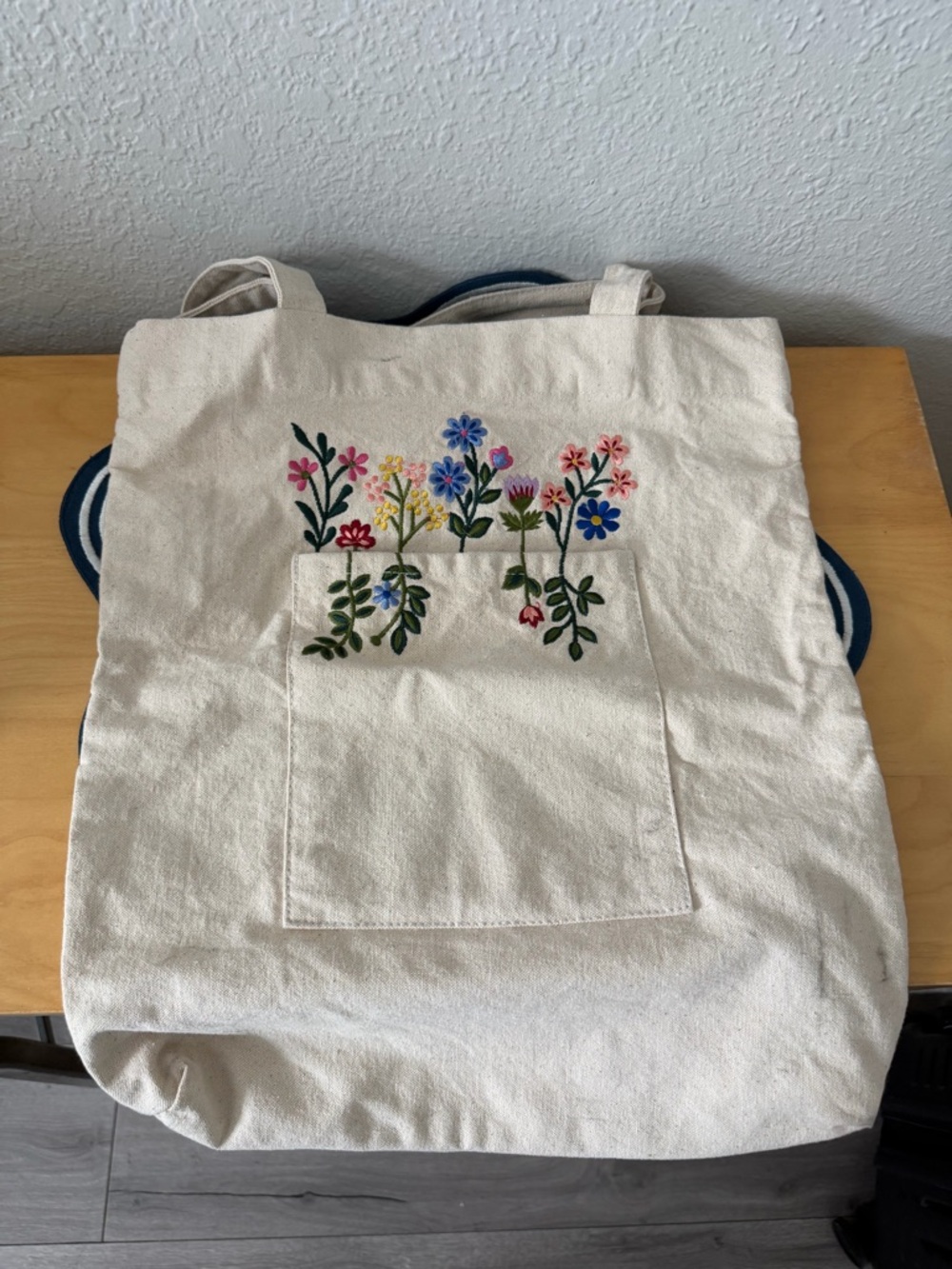 Embroidered Floral Canvas Tote Bag - Cream with front pocket